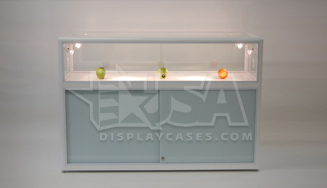 http://mobile.usadisplaycases.com/slider/10.jpg